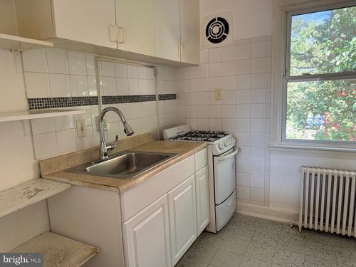apt-4-8512 Glenview Ave, TAKOMA PARK, MD, 20912-7108 | Card Image