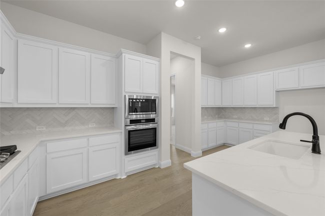1005 Blue Mist Ct, House other with 4 bedrooms, 3 bathrooms and null parking in Justin TX | Image 4