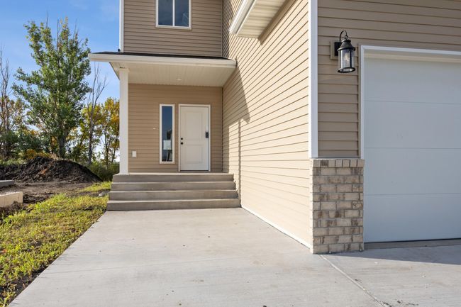 exterior-photo from previous model | Image 4