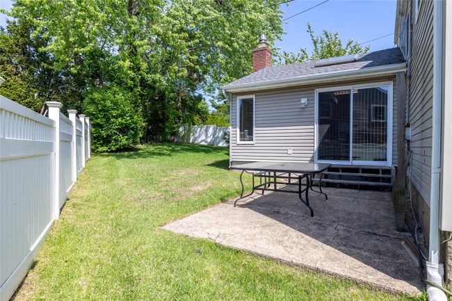 7 Garnet Ln, House other with 4 bedrooms, 2 bathrooms and 2 parking in Plainview NY | Image 20