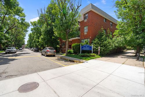 1-7108 Sutton Place, New York, NY, 11365 | Card Image
