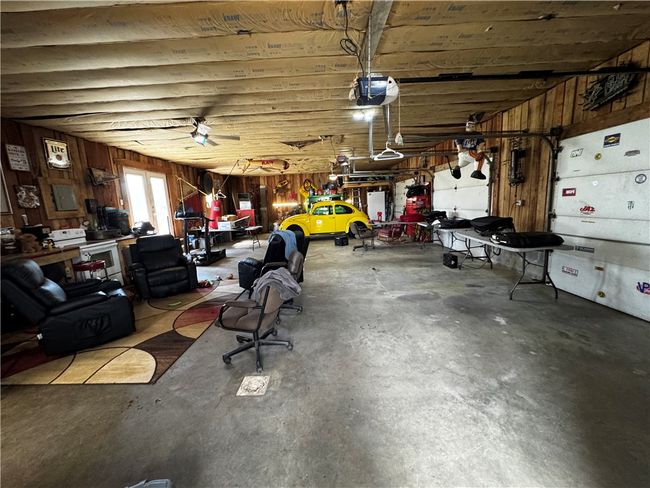 211 Stephens St, House other with 4 bedrooms, 4 bathrooms and 3 parking in Vanderbilt PA | Image 44