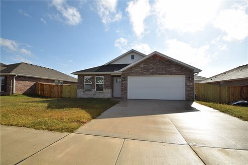 2071 Bluestem Dr, Centerton, AR, 72719-5103 | Card Image