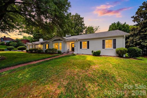521 5th St Nw, Hickory, NC, 28601-3609 | Card Image