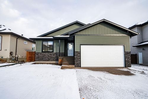 7512 37a Ave, Camrose, AB, T4V5E3 | Card Image