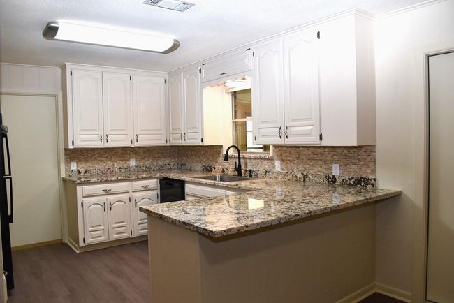 120 Donniebrook St, House other with 3 bedrooms, 2 bathrooms and 2 parking in Palestine TX | Image 6