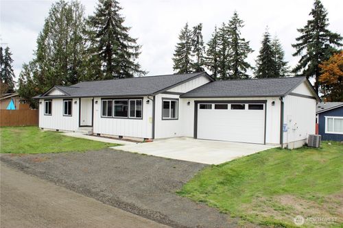 208 S 2nd St, Oakville, WA, 98568-1202 | Card Image