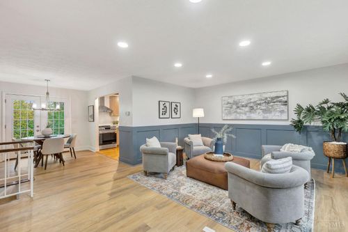 1081 White Pine Ct, Anderson, OH, 45255-4742 | Card Image