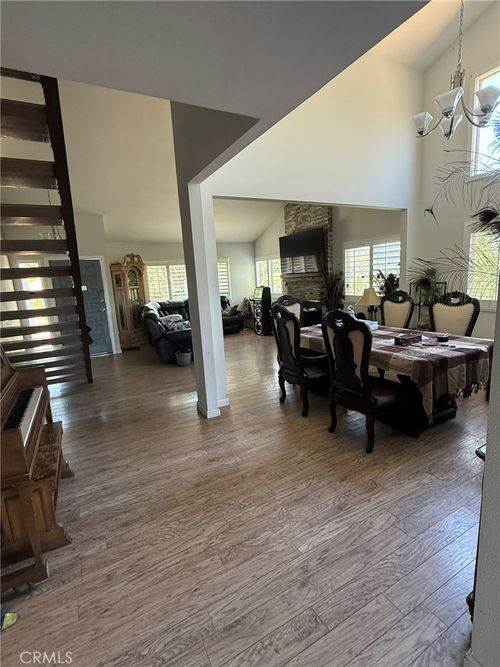 8904 Nelson Way, Escondido, CA, 92026-5224 | Card Image