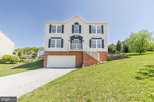 271 Courtney Ct, SPRING GROVE, PA, 17362-8444 | Card Image