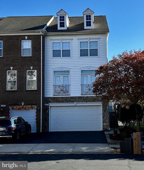 42533 Magellan Sq, BRAMBLETON, VA, 20148-5610 | Card Image