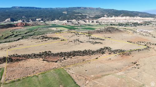 123 E Teasdale Powerline Rd, Teasdale, UT, 84773 | Card Image