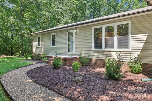 119 Legacy Ln, Harmony, NC, 28634-9010 | Card Image