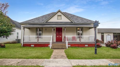1403 7th Ave Se, Decatur, AL, 35601-4215 | Card Image