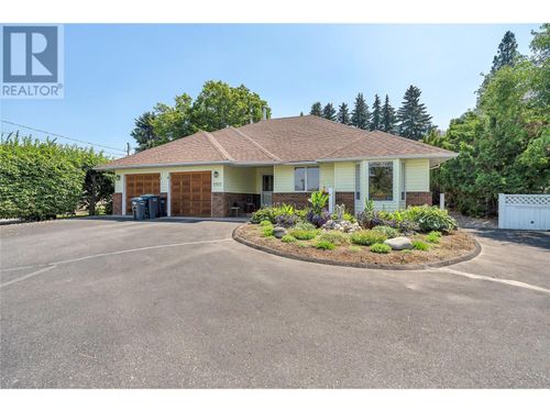 11915 Jubilee Rd W, Summerland, BC, V0H1Z8 | Card Image
