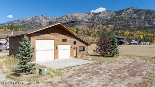 98 Chalet Drive, Alpine, WY, 83128 | Card Image