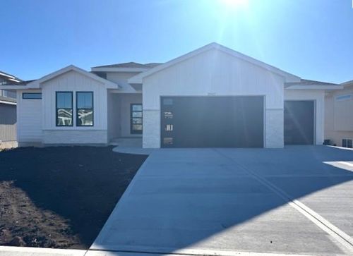 29517 W 196 St, Gardner, KS, 66030-9285 | Card Image