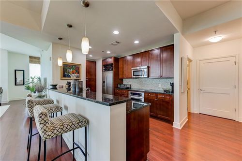 unit-602-2795 Peachtree Rd Ne, Atlanta, GA, 30305-3672 | Card Image