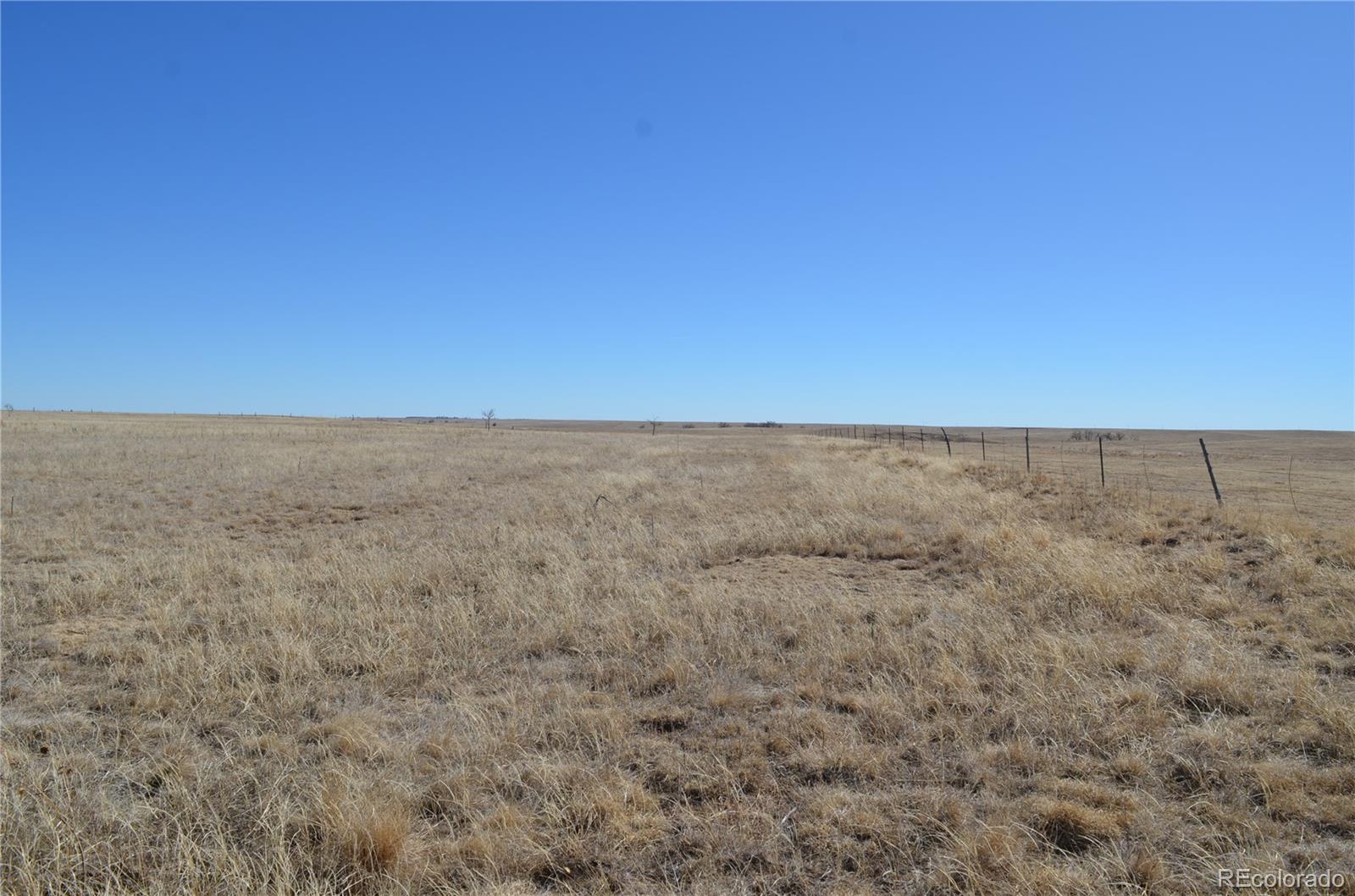 Land in Karval 4