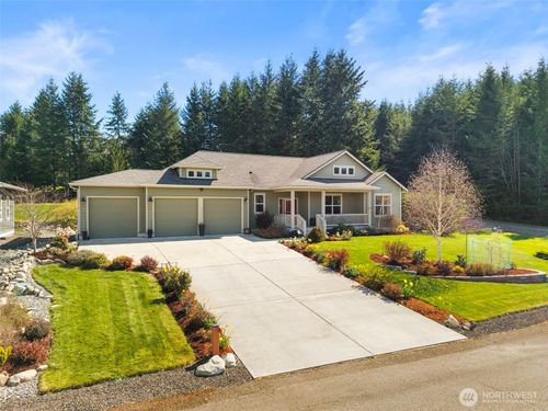 24 Pelton Ct, Port Ludlow, WA, 98365-8006 | Card Image