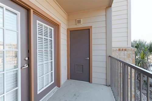 5-05307-9900 Mcneil Drive, Austin, TX, 78750 | Card Image