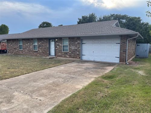 465 Echo Lane, Harrah, OK, 73045 | Card Image