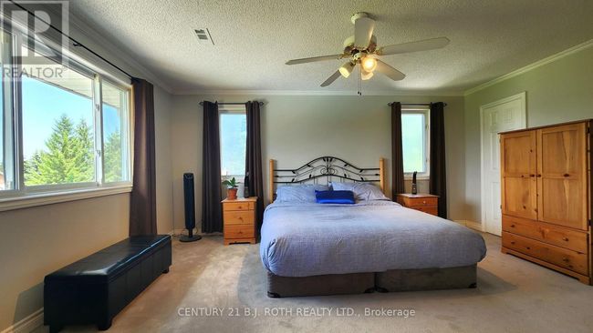 1252 Shore Acres Dr, House other with 4 bedrooms, 3 bathrooms and 12 parking in Gilford ON | Image 18