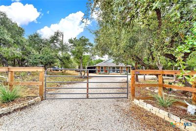 1714 Stallion Springs Drive, House other with 3 bedrooms, 2 bathrooms and null parking in Fischer TX | Image 2