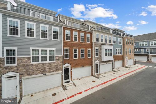 10820 Willow Ter, FAIRFAX, VA, 22030-3139 | Card Image