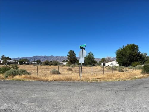 5690 Clark St, Pahrump, NV, 89048 | Card Image