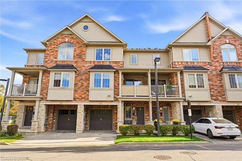 10-362 Plains Rd E, Burlington, ON, L7T0A4 | Card Image