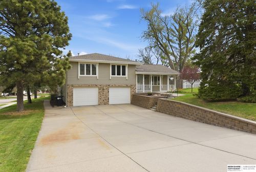 6245 Ponderosa Circle, Omaha, NE, 68137 | Card Image