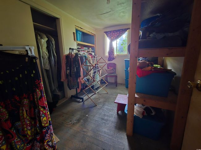View of bedroom | Image 5