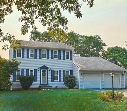 28 Mast Ct, Middletown, RI, 02842-7212 | Card Image