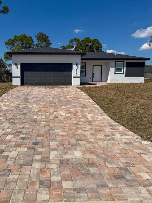 824 Hanover Ave, SEBRING, FL, 33872-2747 | Card Image