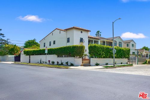 588 N Gower St, Los Angeles, CA, 90004-1302 | Card Image