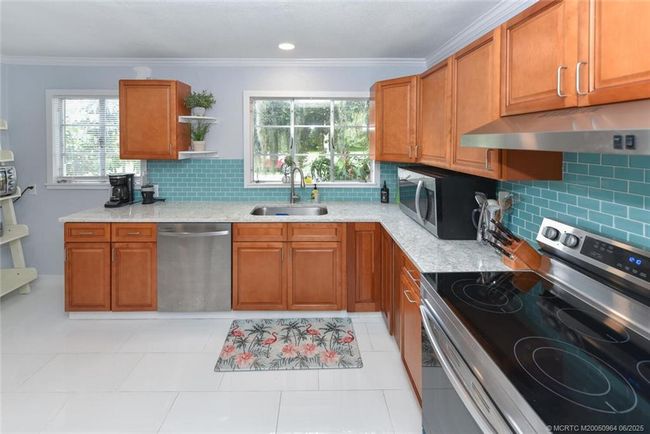 817 Sw Saint Lucie Cres, House other with 3 bedrooms, 3 bathrooms and null parking in STUART FL | Image 10
