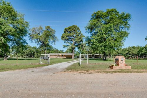 12925 Lakeroad Dr, Mcloud, OK, 74851-8700 | Card Image