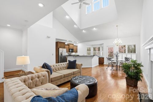 1173 Bunch Dr, Statesville, NC, 28677-3262 | Card Image