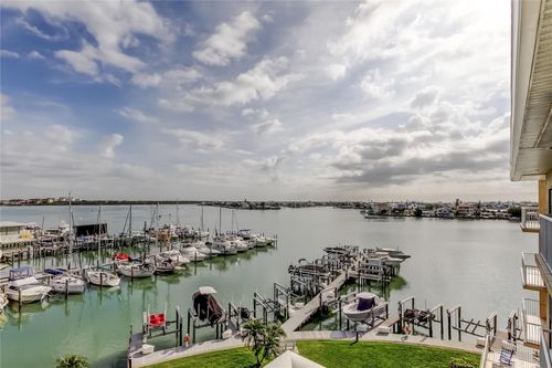 2504-425 150th Ave, MADEIRA BEACH, FL, 33708-2076 | Card Image