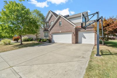 6156 Saw Mill Drive, House other with 4 bedrooms, 2 bathrooms and null parking in Noblesville IN | Image 2