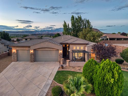979 E Silver Falls Dr, Washington, UT, 84780-8244 | Card Image