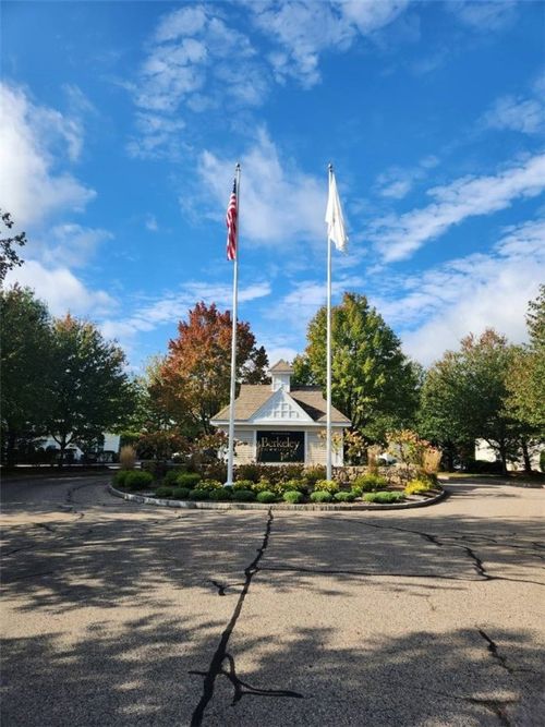 unit-216-500 Mendon Rd, Cumberland, RI, 02864-6226 | Card Image