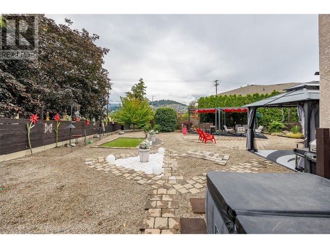 1503 Tanemura Cres, House other with 6 bedrooms, 4 bathrooms and 4 parking in Kelowna BC | Image 37