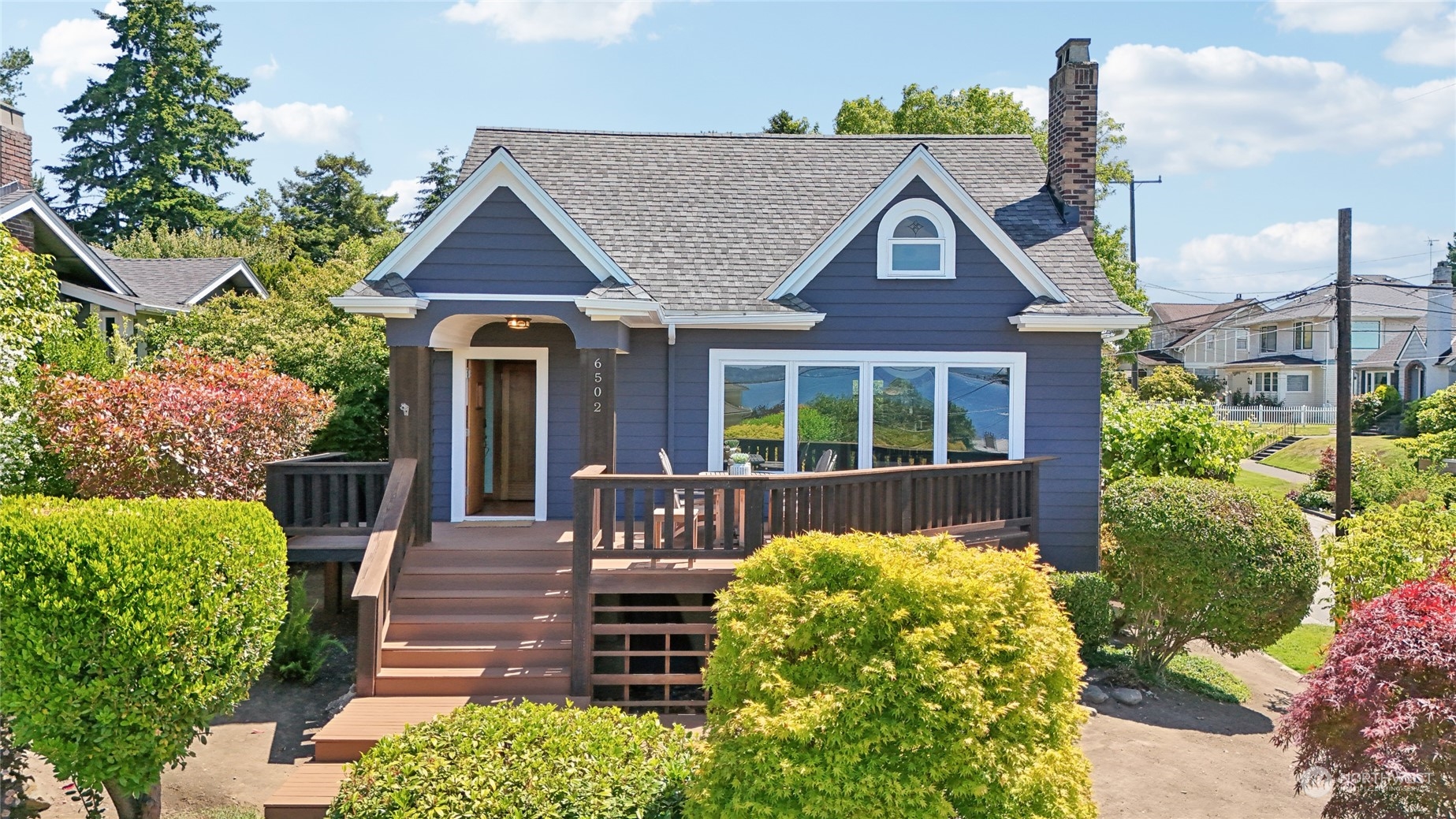 34th Ave, Seattle, WA 98117