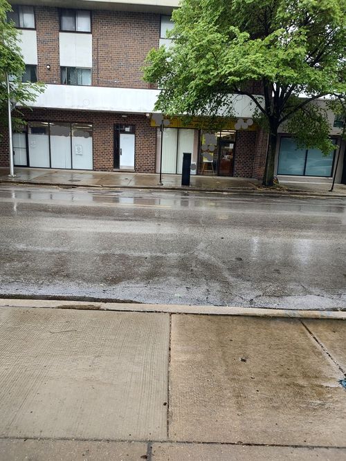 2731 W Touhy Ave, CHICAGO, IL, 60645-3007 | Card Image