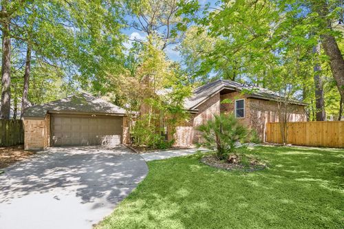 11 Cedar Chase Pl, The Woodlands, TX, 77381-4004 | Card Image