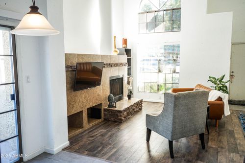 1066-1126 W Elliot Rd, Chandler, AZ, 85224-1883 | Card Image