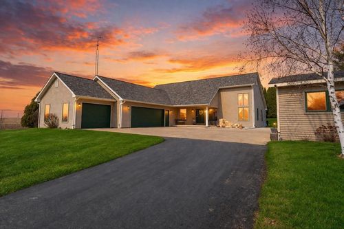 207 W 2nd Street, Friesland, WI, 53935 | Card Image