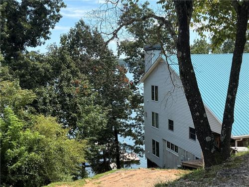 4265 Sinclair Shores Rd, Cumming, GA, 30041-8995 | Card Image